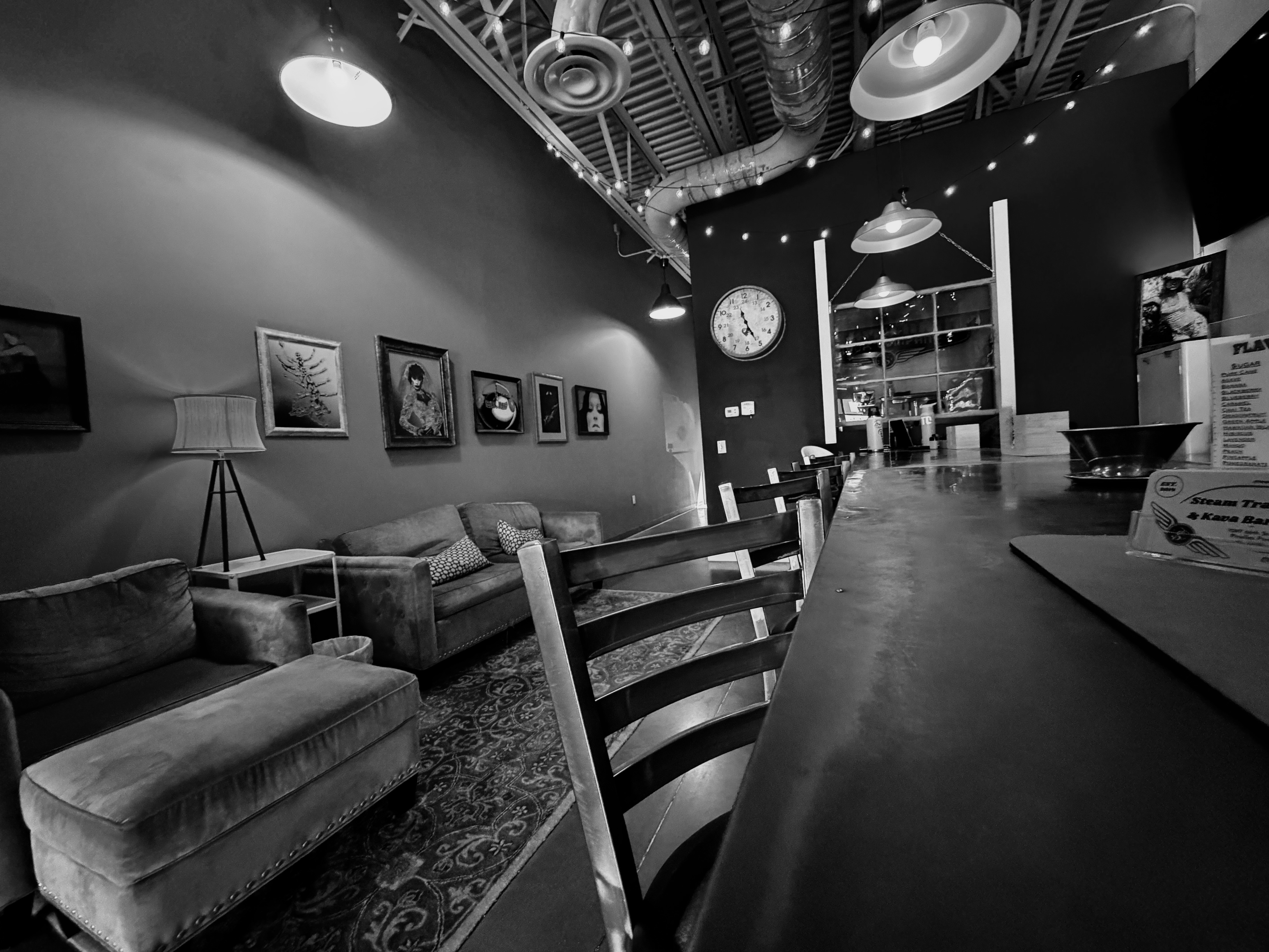 Steam Train Vapor and Kava shop interior - kratom kava and vape store in Pinellas Park FL